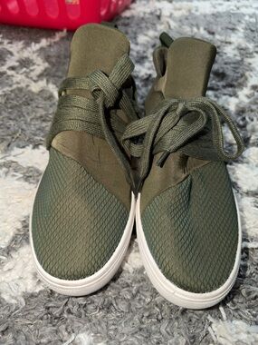 Steve Madden Olive Green Slip-On Lace Sneakers